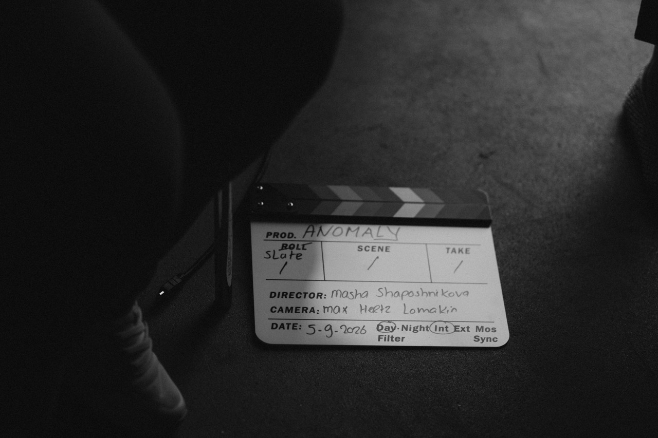 Anomaly backstage 2
