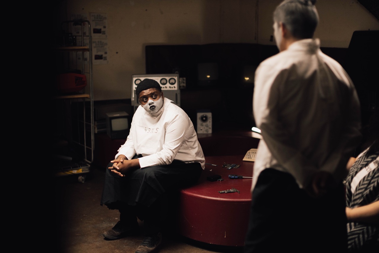 Anomaly backstage 4